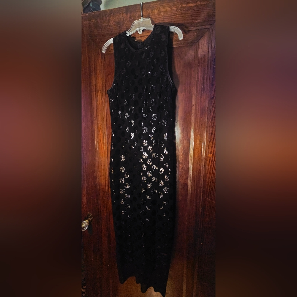 Betsey Johnson Black Sleeveless Midi Dress